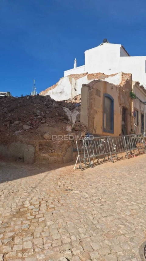 Moradia T0 para Venda em Portimão