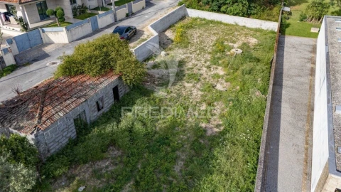 Terreno para Venda em Vila Verde e Barbudo