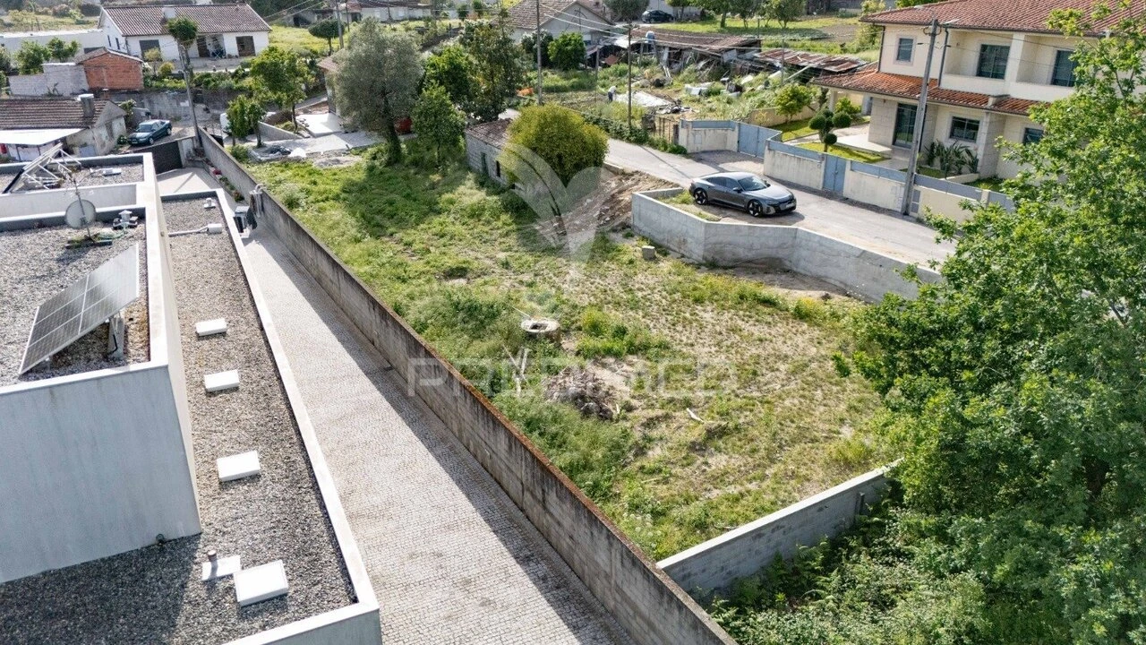 Terreno para Venda em Vila Verde e Barbudo Foto 23