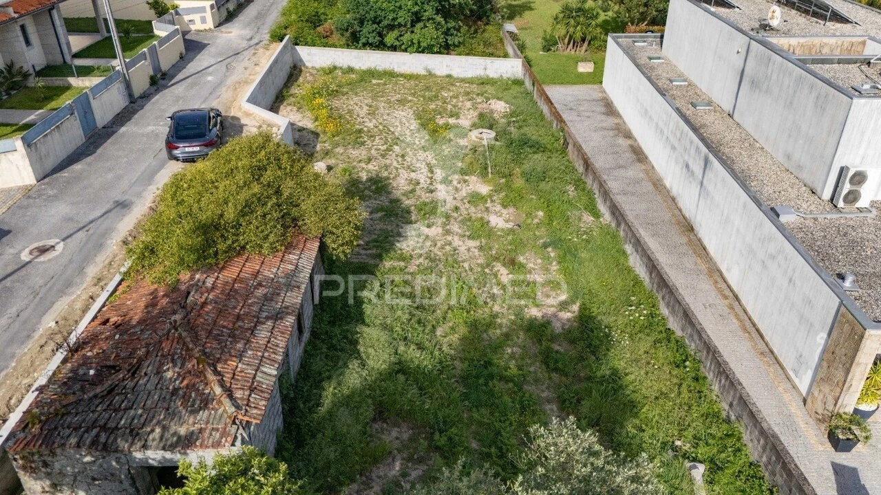 Terreno para Venda em Vila Verde e Barbudo Foto 22