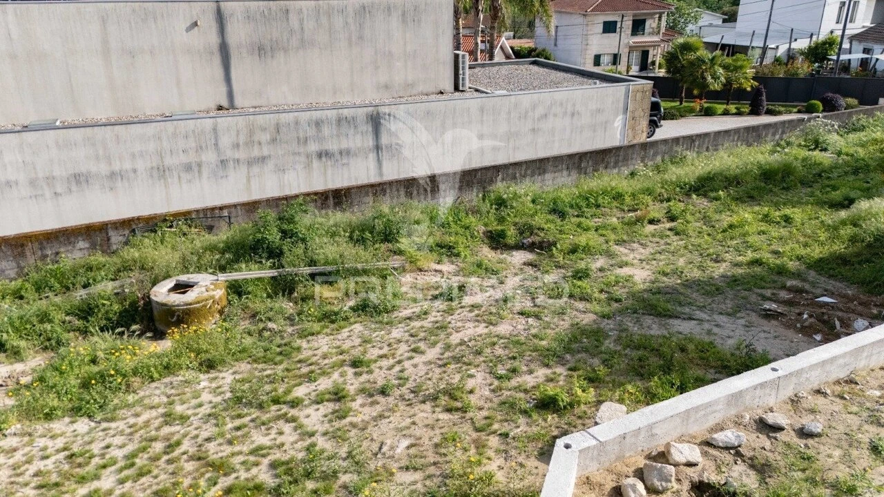 Terreno para Venda em Vila Verde e Barbudo Foto 25