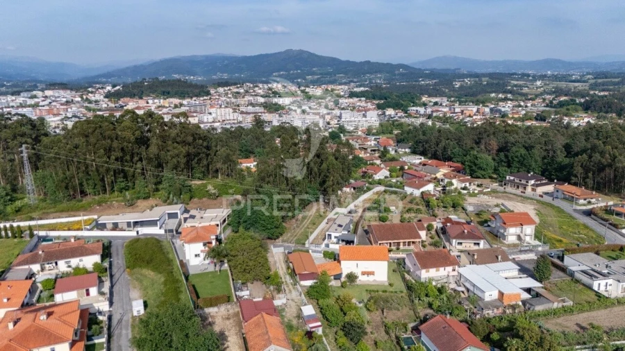 Terreno para Venda em Vila Verde e Barbudo Foto 31