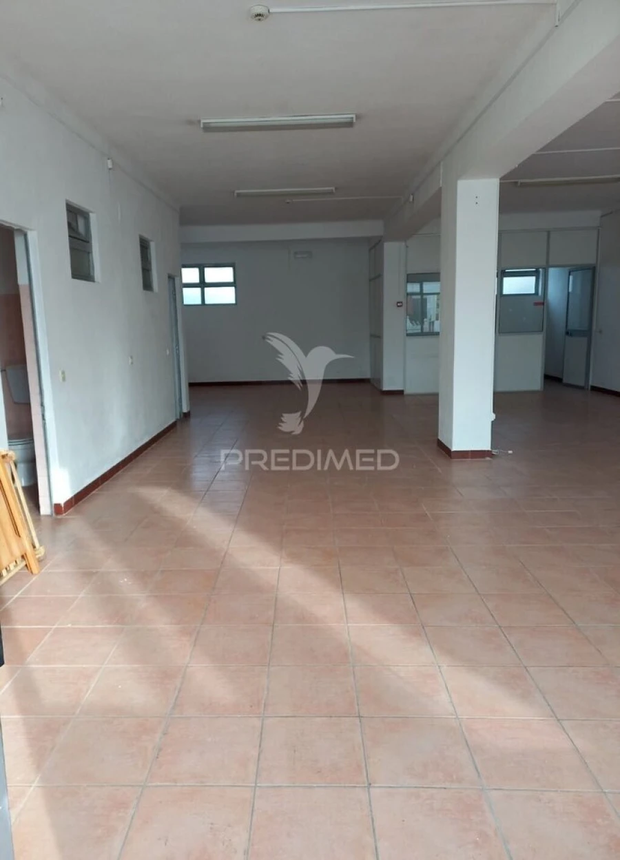 Loja para Arrendamento em Grândola e Santa Margarida da Serra Foto 3