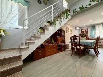 Moradia T5 para Venda em Nossa Senhora da Vila, Nossa Senhora do Bispo e Silveiras