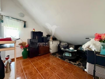 Moradia T5 para Venda em Nossa Senhora da Vila, Nossa Senhora do Bispo e Silveiras