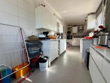 Moradia T5 para Venda em Nossa Senhora da Vila, Nossa Senhora do Bispo e Silveiras