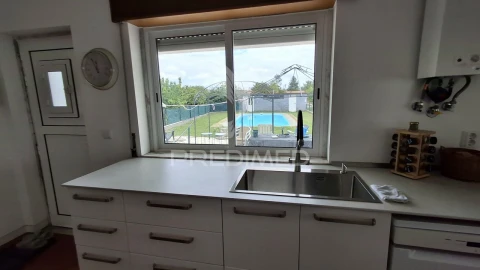 Moradia T6 para Venda em Samora Correia