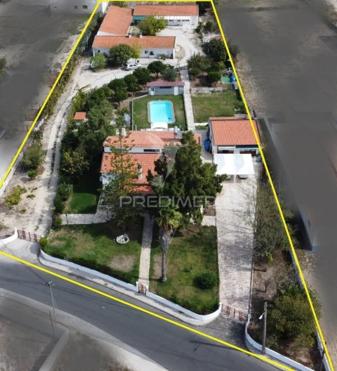Moradia T6 para Venda em Samora Correia