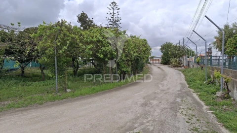 Moradia T6 para Venda em Samora Correia