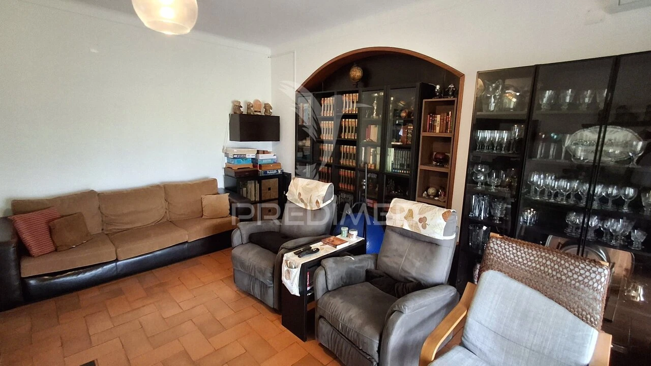 Moradia T6 para Venda em Samora Correia Foto 7