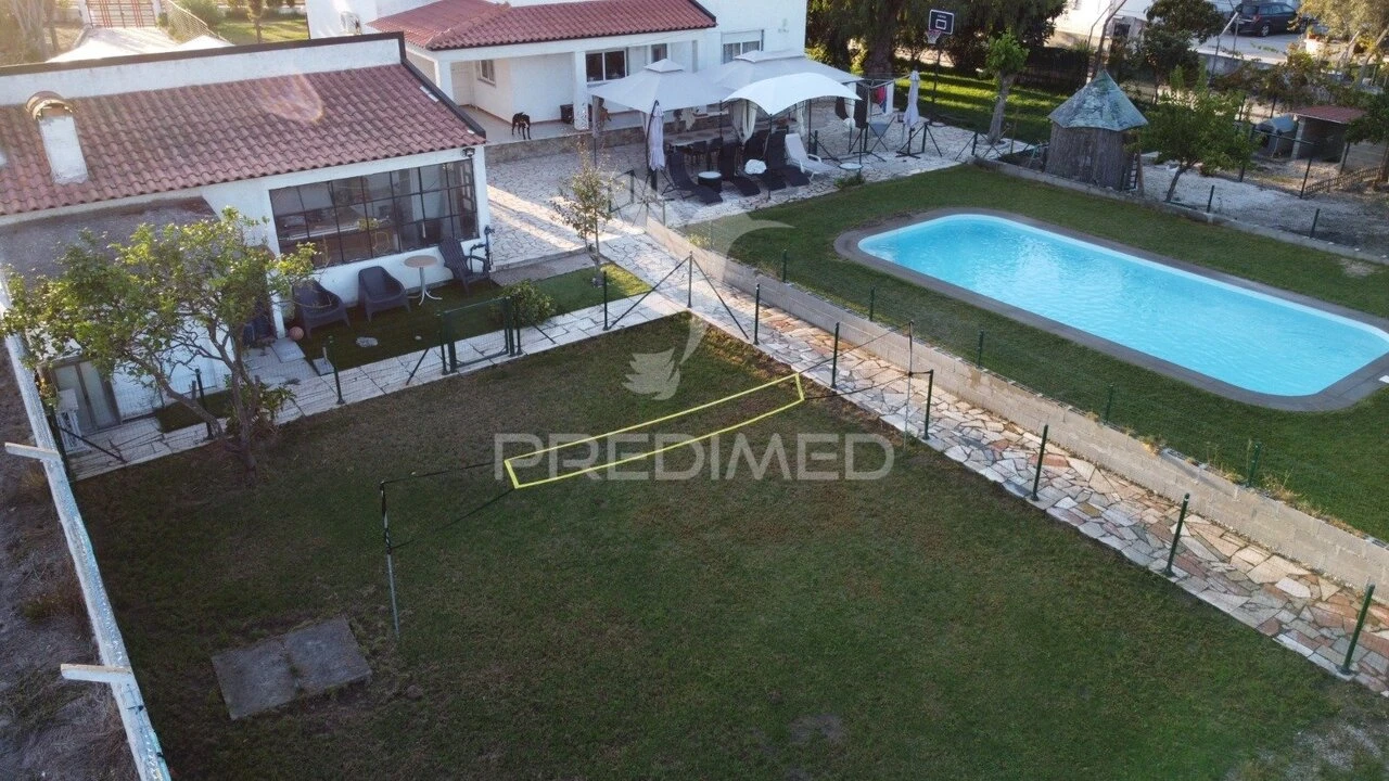 Moradia T6 para Venda em Samora Correia Foto 35