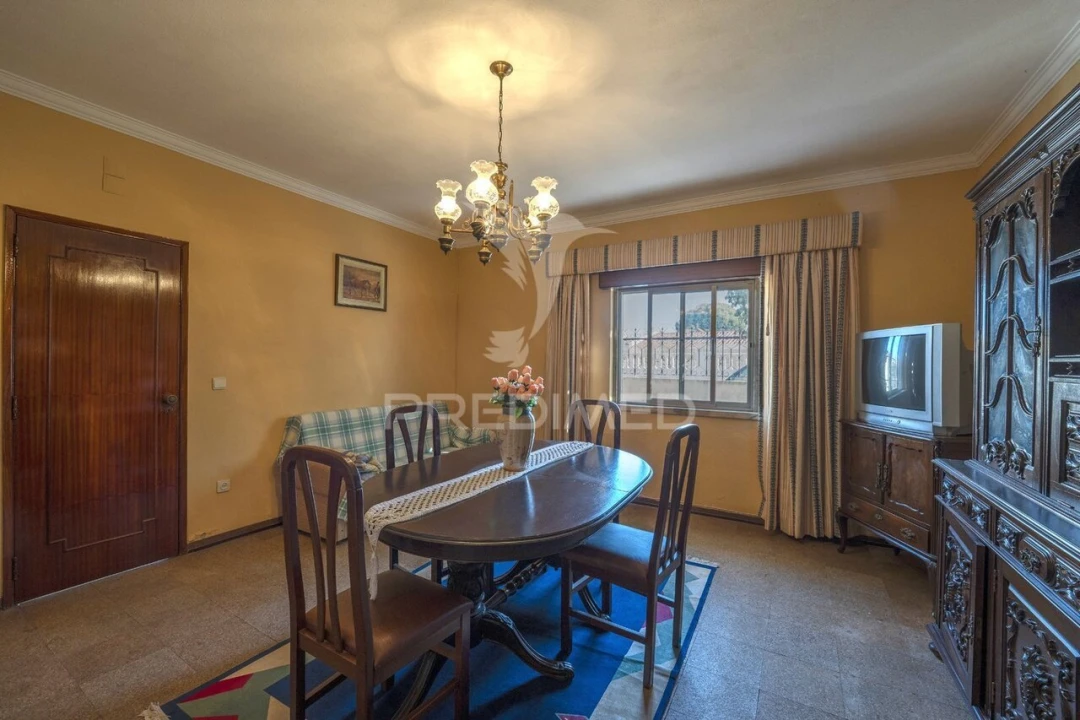 Moradia T4 para Venda em Charneca de Caparica e Sobreda Foto 6