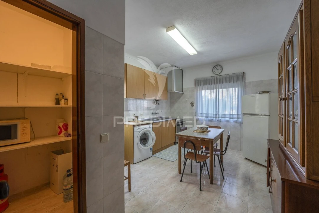 Moradia T4 para Venda em Charneca de Caparica e Sobreda Foto 12