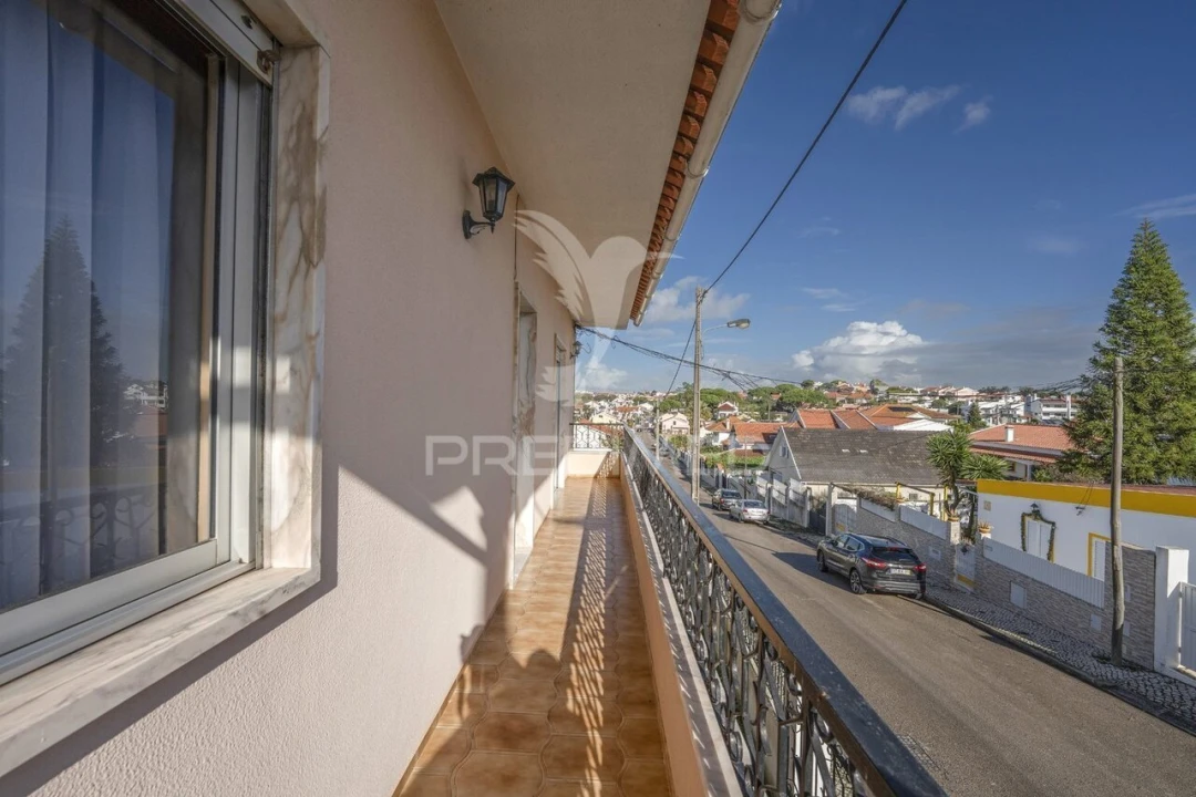 Moradia T4 para Venda em Charneca de Caparica e Sobreda Foto 16