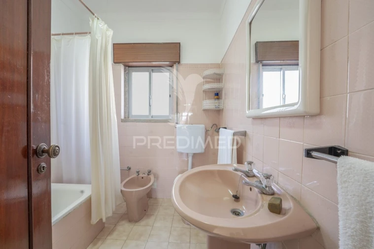 Moradia T4 para Venda em Charneca de Caparica e Sobreda Foto 28