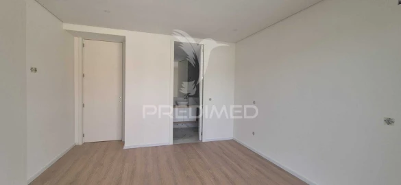 Moradia T4 para Venda em Palmeira