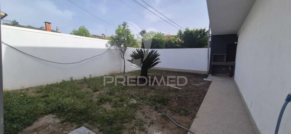 Moradia T4 para Venda em Palmeira