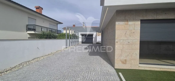 Moradia T4 para Venda em Palmeira