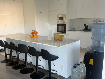 Apartamento T4 para Venda em Peso da Régua e Godim