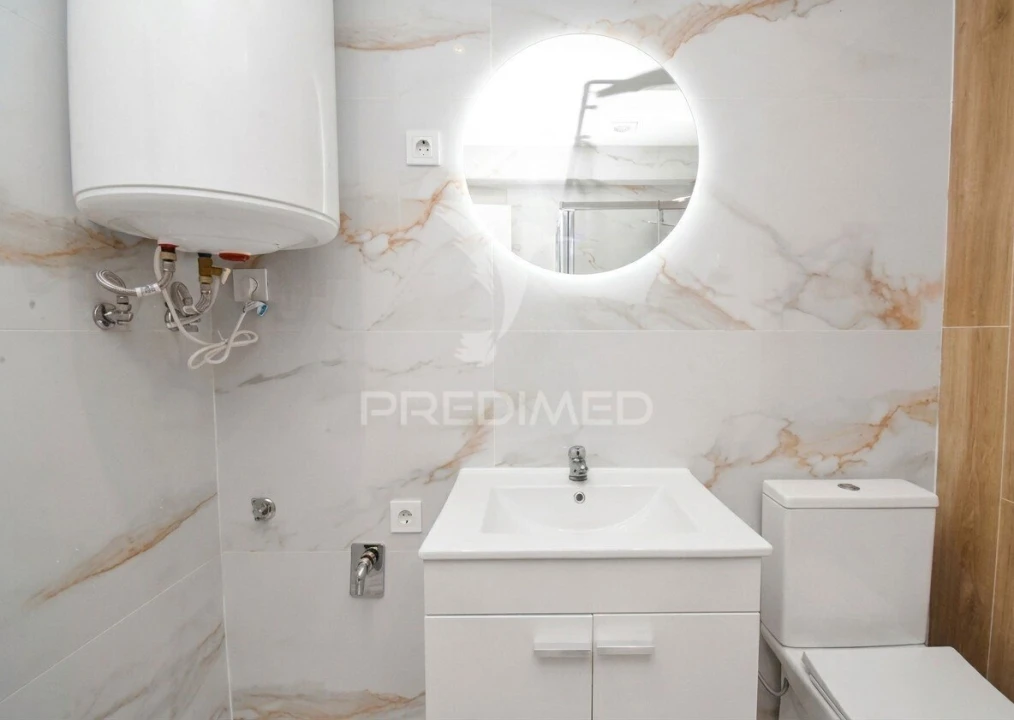 Apartamento T2 para Venda em Algueirão-Mem Martins Foto 5