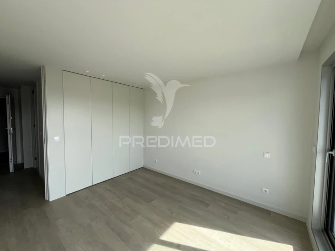 Apartamento T1 para Venda em Azurem Foto 4