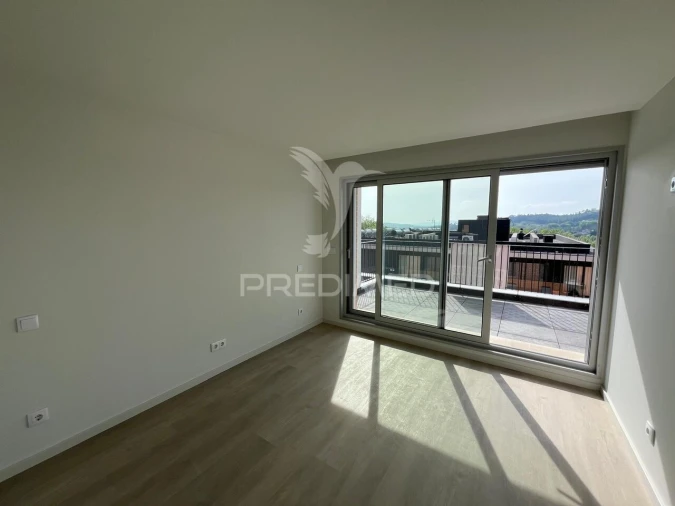 Apartamento T1 para Venda em Azurem Foto 3