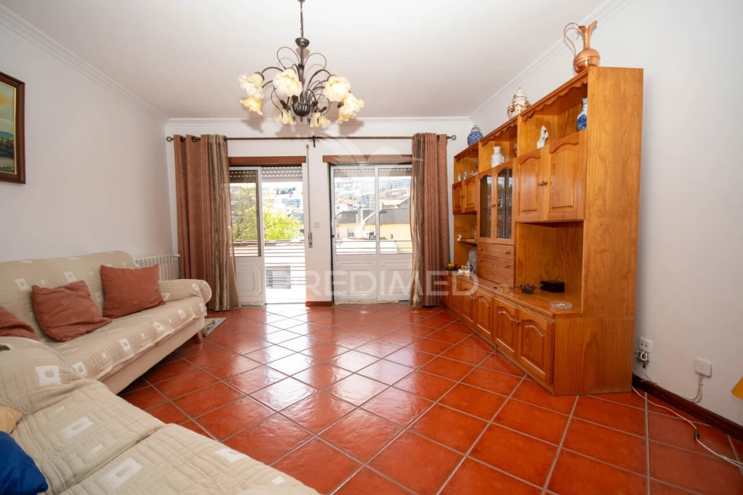 Apartamento T3 para Venda em Guarda Foto 16