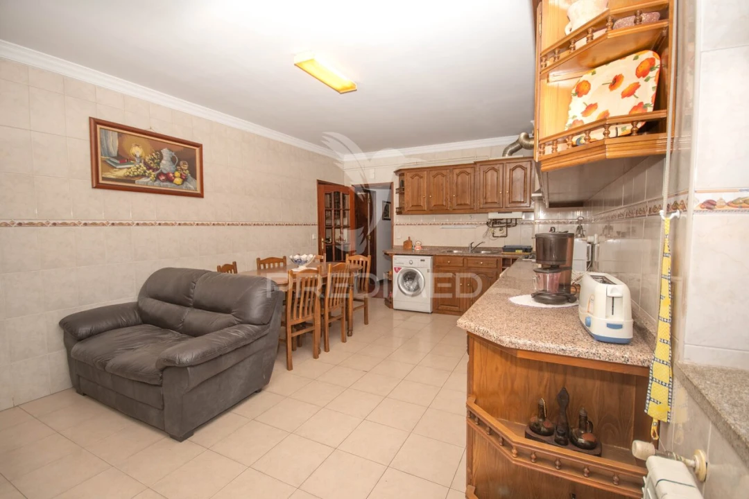 Apartamento T3 para Venda em Guarda Foto 18