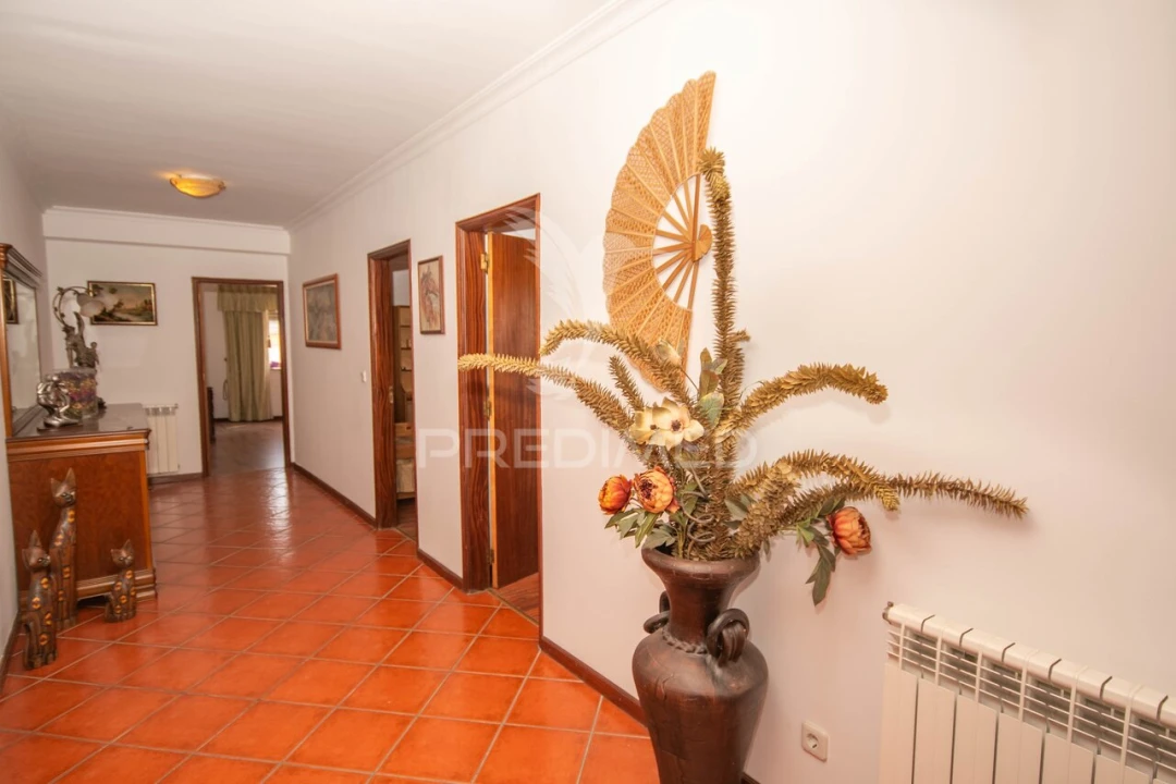 Apartamento T3 para Venda em Guarda Foto 4