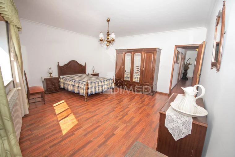 Apartamento T3 para Venda em Guarda Foto 9