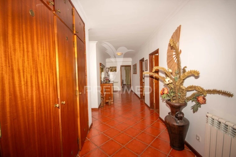Apartamento T3 para Venda em Guarda Foto 3