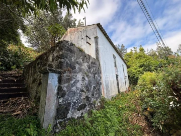 Moradia T2 para Venda em São Roque do Pico