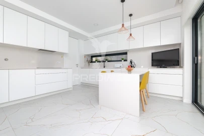 Moradia T3 para Venda em Nogueira, Fraião e Lamaçães