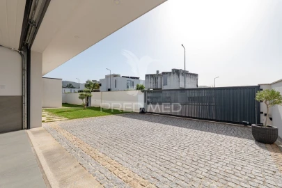 Moradia T3 para Venda em Nogueira, Fraião e Lamaçães