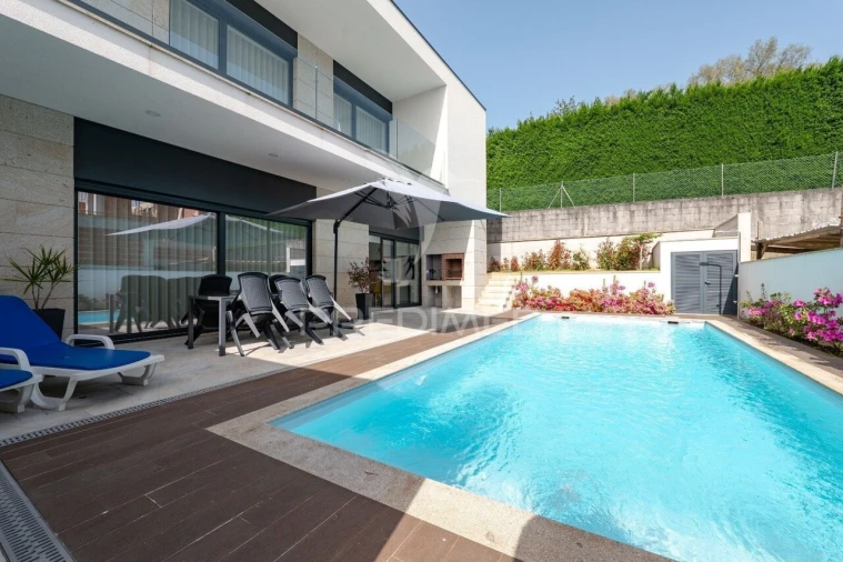 Moradia T3 para Venda em Nogueira, Fraião e Lamaçães Foto 3