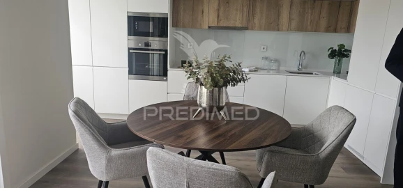 Apartamento T3 para Venda em Benfica
