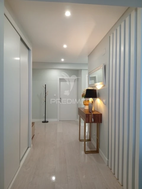 Apartamento T3 para Venda em Mina de Água