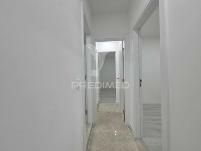 Apartamento T2 para Venda em Almada, Cova da Piedade, Pragal e Cacilhas Foto 4
