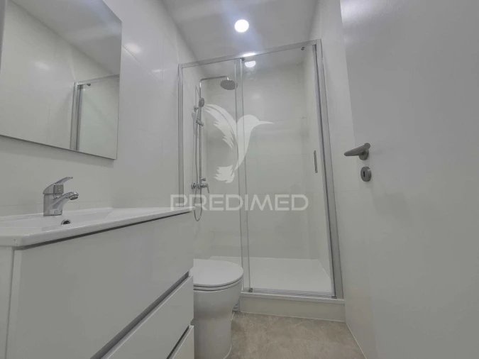 Apartamento T2 para Venda em Almada, Cova da Piedade, Pragal e Cacilhas Foto 8