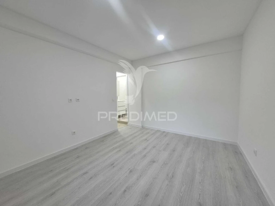 Apartamento T2 para Venda em Almada, Cova da Piedade, Pragal e Cacilhas Foto 5