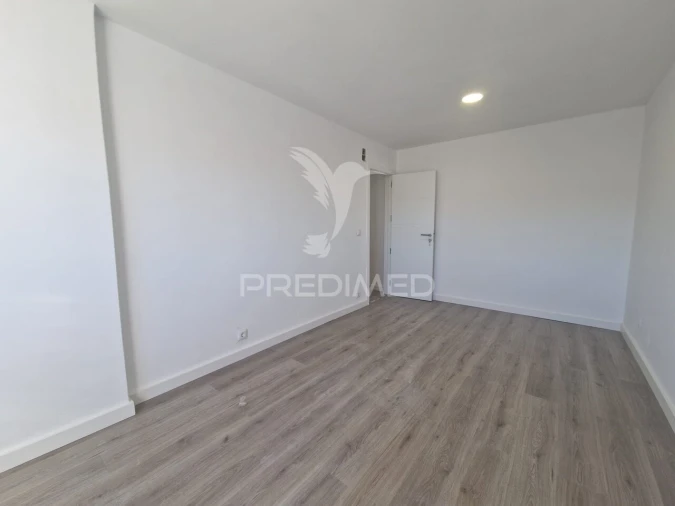 Apartamento T3 para Venda em Baixa da Banheira e Vale da Amoreira Foto 10