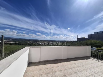 Apartamento T2 para Venda em Alcobaça e Vestiaria