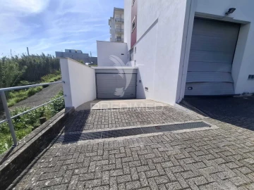Apartamento T2 para Venda em Alcobaça e Vestiaria
