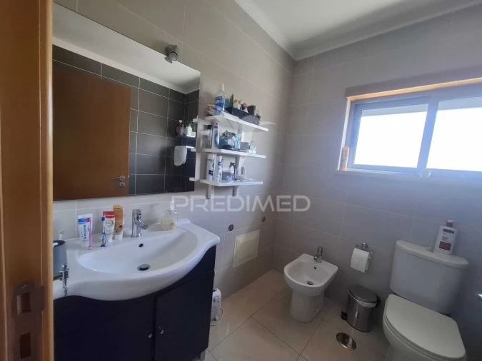 Apartamento T2 para Venda em Alcobaça e Vestiaria Foto 14