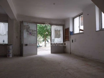 Loja para Venda em Cacém e São Marcos