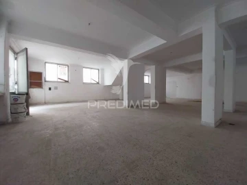 Loja para Venda em Cacém e São Marcos