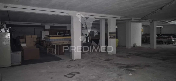 Armazém para Venda em Real, Dume e Semelhe