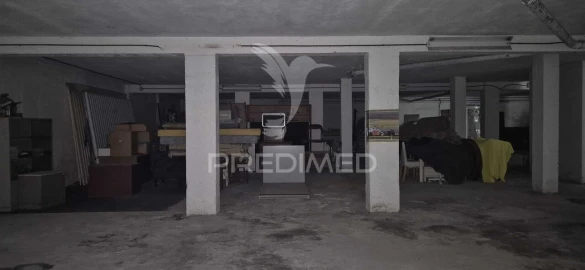 Armazém para Venda em Real, Dume e Semelhe