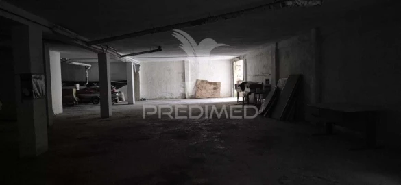 Armazém para Venda em Real, Dume e Semelhe