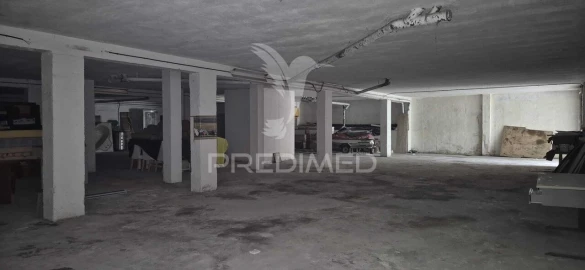 Armazém para Venda em Real, Dume e Semelhe